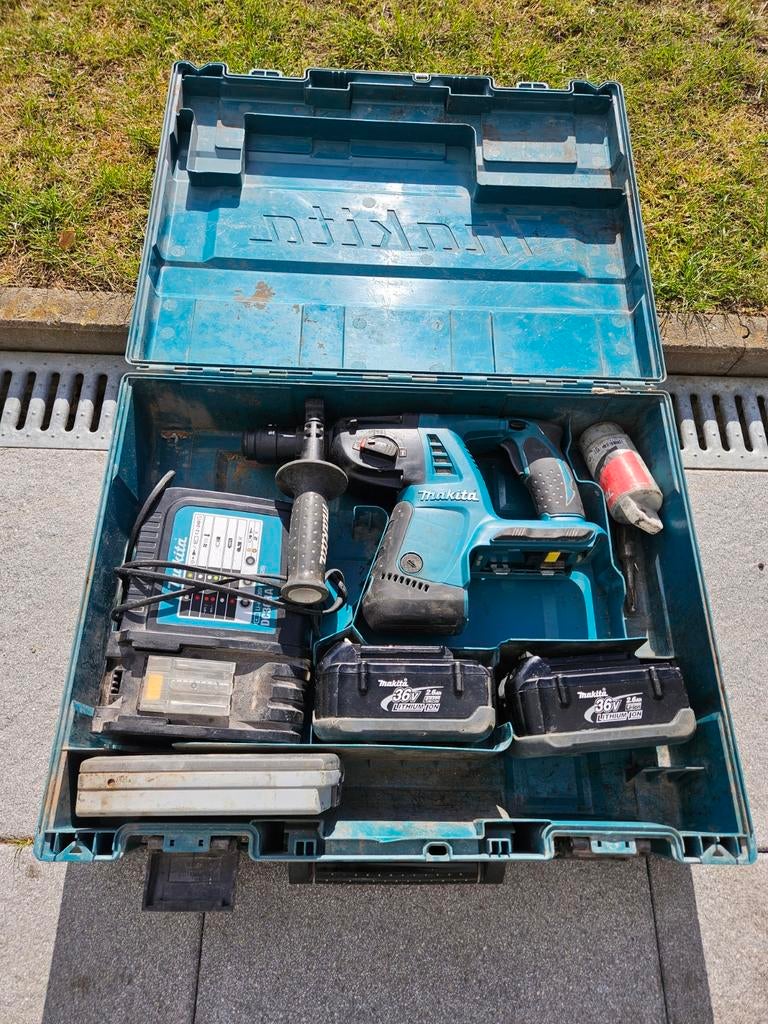 Makita klopboormachine van 36v BHR261T, Doe-het-zelf en Bouw, Gereedschapskisten, Ophalen