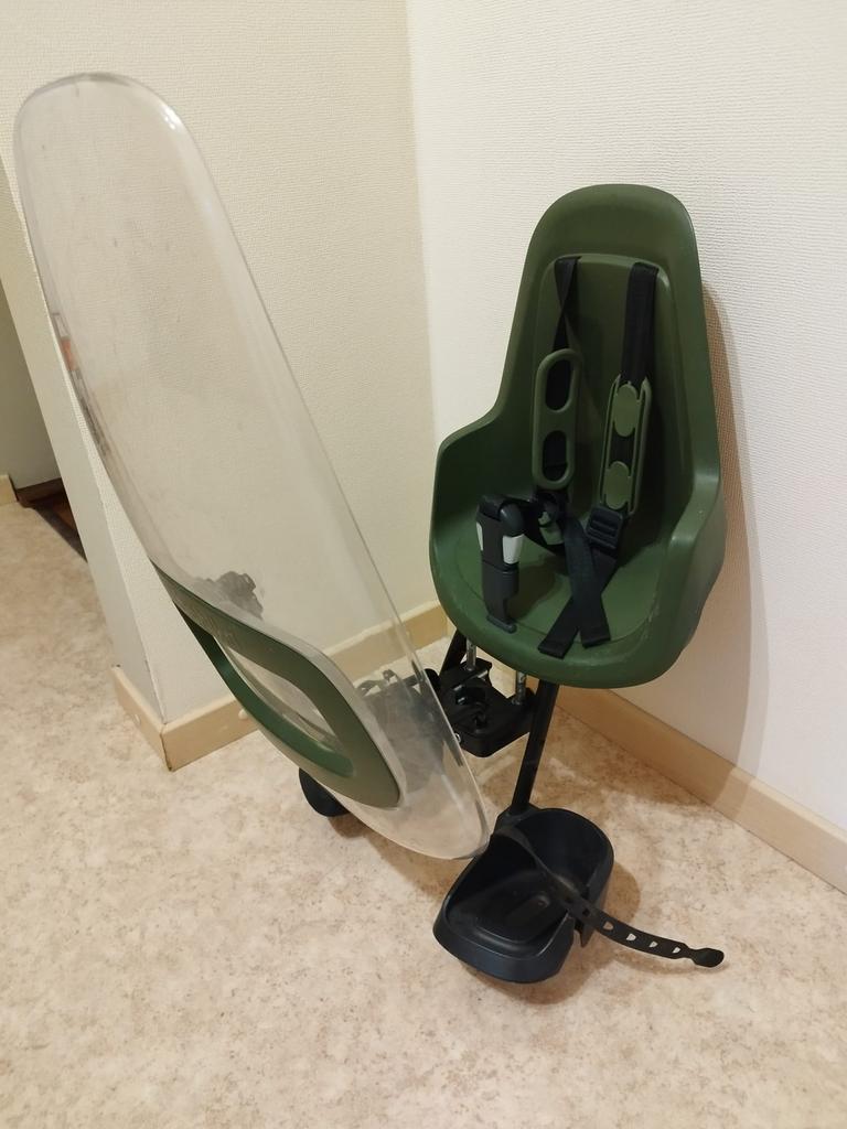 Fietsstoeltje Bobike, Ophalen, Zo goed als nieuw