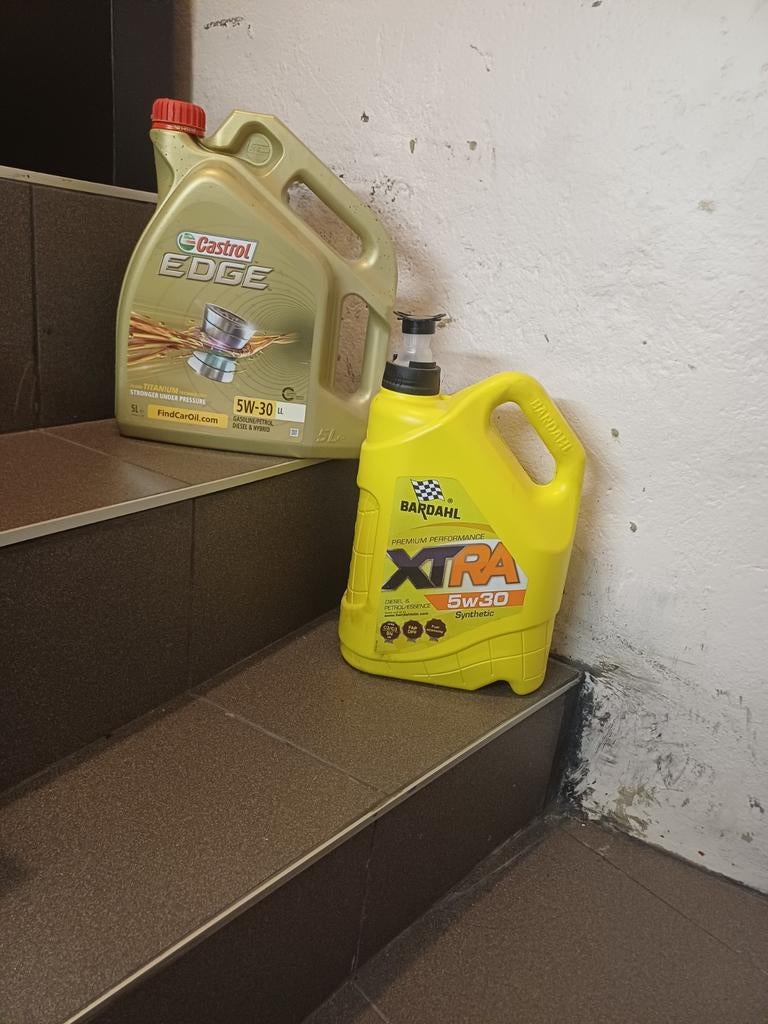 Fond huile moteur 5W30, Enlèvement