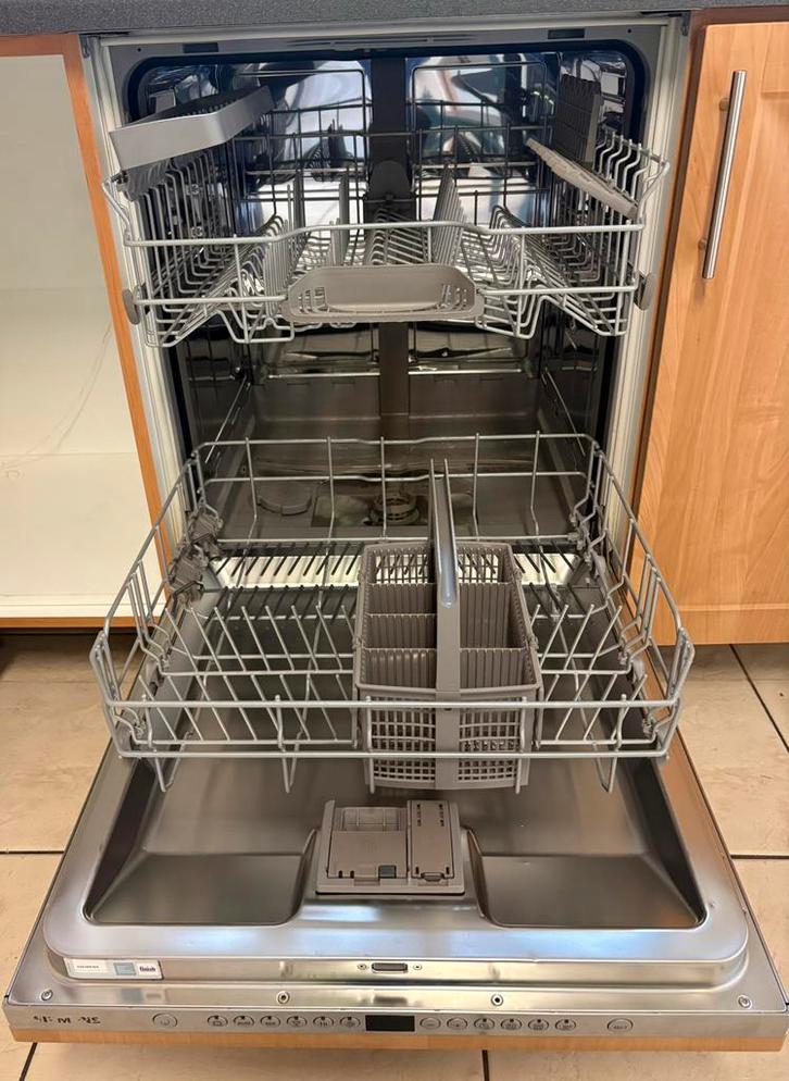 Lave-vaisselle Siemens - entièrement intégré, Electroménager, Lave-vaisselle, Utilisé, Encastré, Moins de 85 cm, 60 cm ou plus