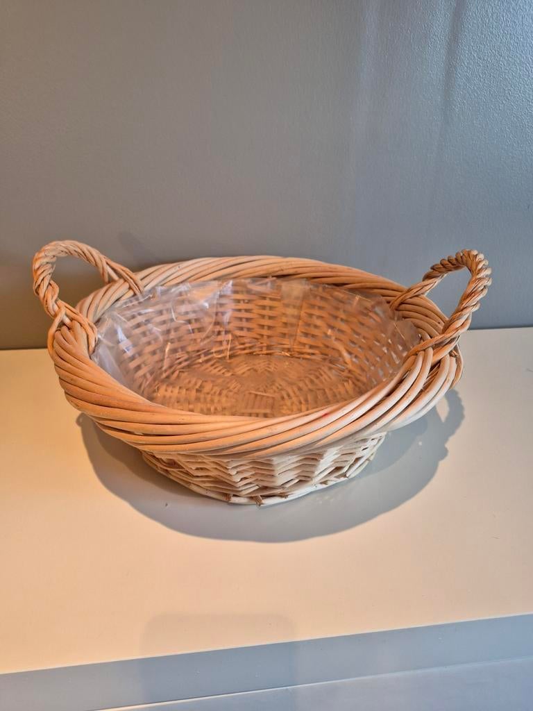 Panier en osier rond, Maison & Meubles, Accessoires pour la Maison | Plataux & Paniers, Enlèvement ou Envoi, Osier, Panier