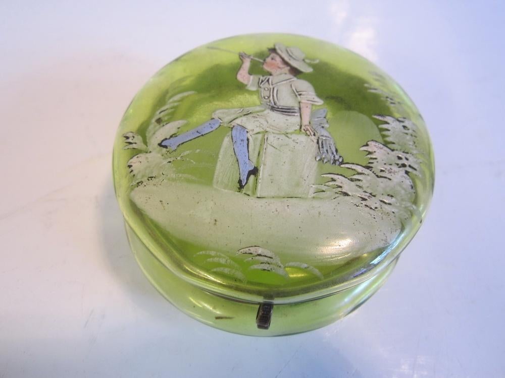 Bonbonnière antique Mary Gregory avec motif en émail, ca1880, Antiquités & Art, Antiquités | Verre & Cristal, Envoi