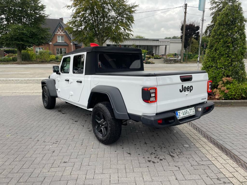 Jeep Gladiator Sport AWD €44.500 Ex. BTW (bj 2021), Auto's, Bestelwagens en Lichte vracht, Gebruikt, Leder, 194 kW, Onderhoudsboekje