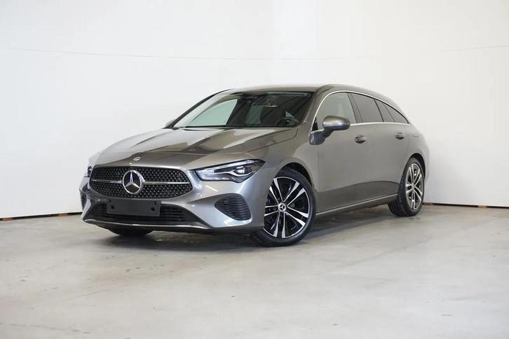 Mercedes-Benz CLA-Klasse 180 SB - TREKHAAK WEGKLAPBAAR, Auto's, Mercedes-Benz, Bedrijf, Te koop, CLA, Achteruitrijcamera, Airbags