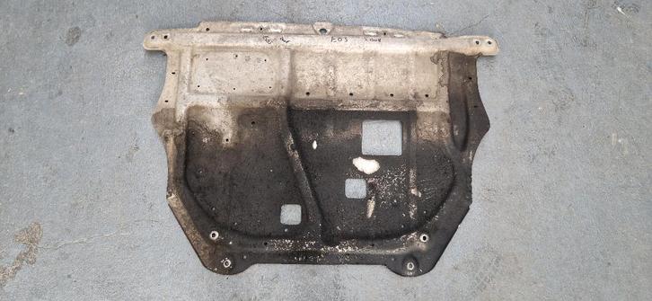 Cache sous moteur  VOLKSWAGEN EOS 2008, Autos : Pièces & Accessoires, Carrosserie & Tôlerie, Volkswagen, Avant, Enlèvement