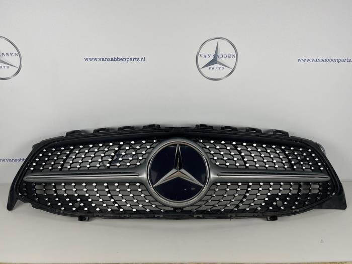 Calandre d'un Mercedes CLA (XXX), Autos : Pièces & Accessoires, Carrosserie & Tôlerie, -, 3 mois de garantie, Utilisé, -