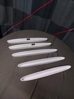 35 delig set wit porselein van Salt and Pepper, Enlèvement