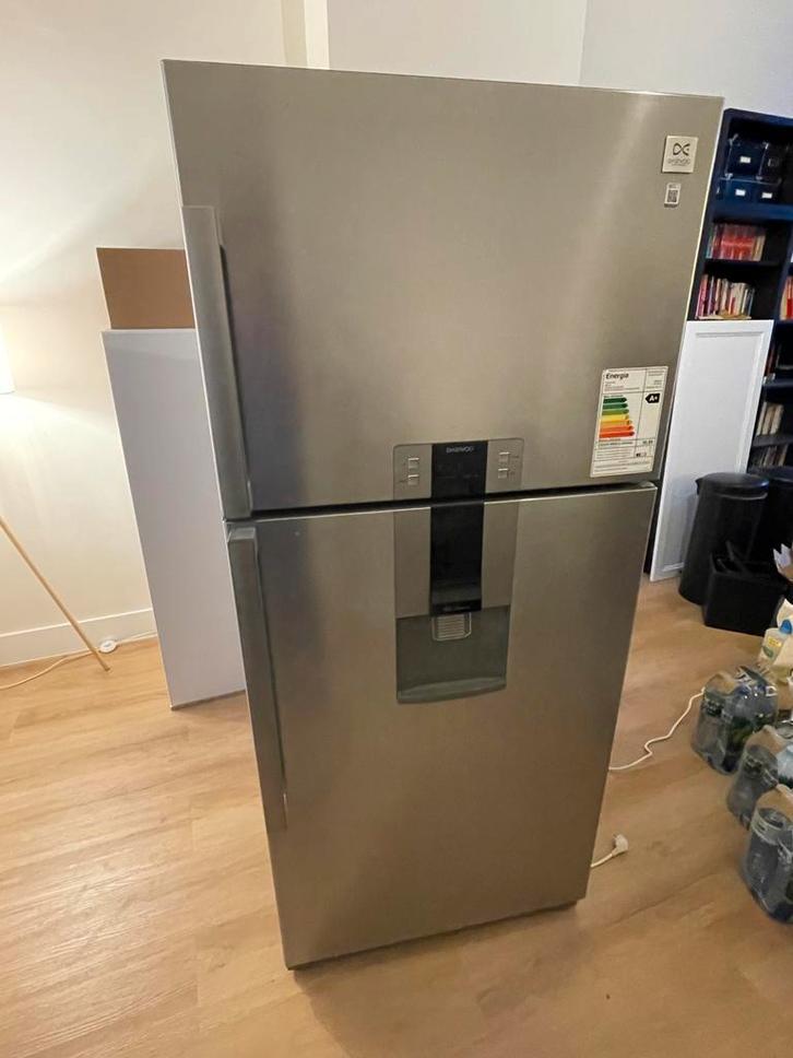Frigo daewoo XXL, Electroménager, Réfrigérateurs & Frigos, Utilisé, Avec compartiment congélateur, 200 litres ou plus, 160 cm ou plus