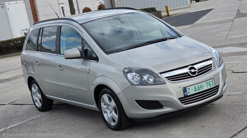 ‼️GARANTIE‼️ 1.6 benzine 2010bwj: Gekeurd+Carpass, Autos, Opel, 7 places, 5 portes, Zafira, Particulier