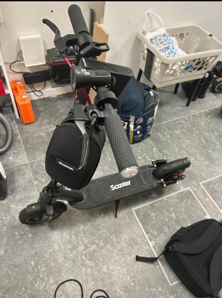 Trotinnette électrique IScooter i10, Fietsen en Brommers, Snorfietsen en Snorscooters, Ophalen, Gebruikt, Elektrisch