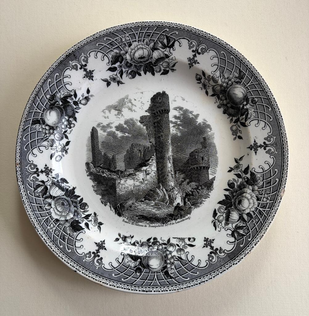 faïence BOCH Luxembourg Château de BOURSCHEID 1823-1855, Antiquités & Art, Envoi