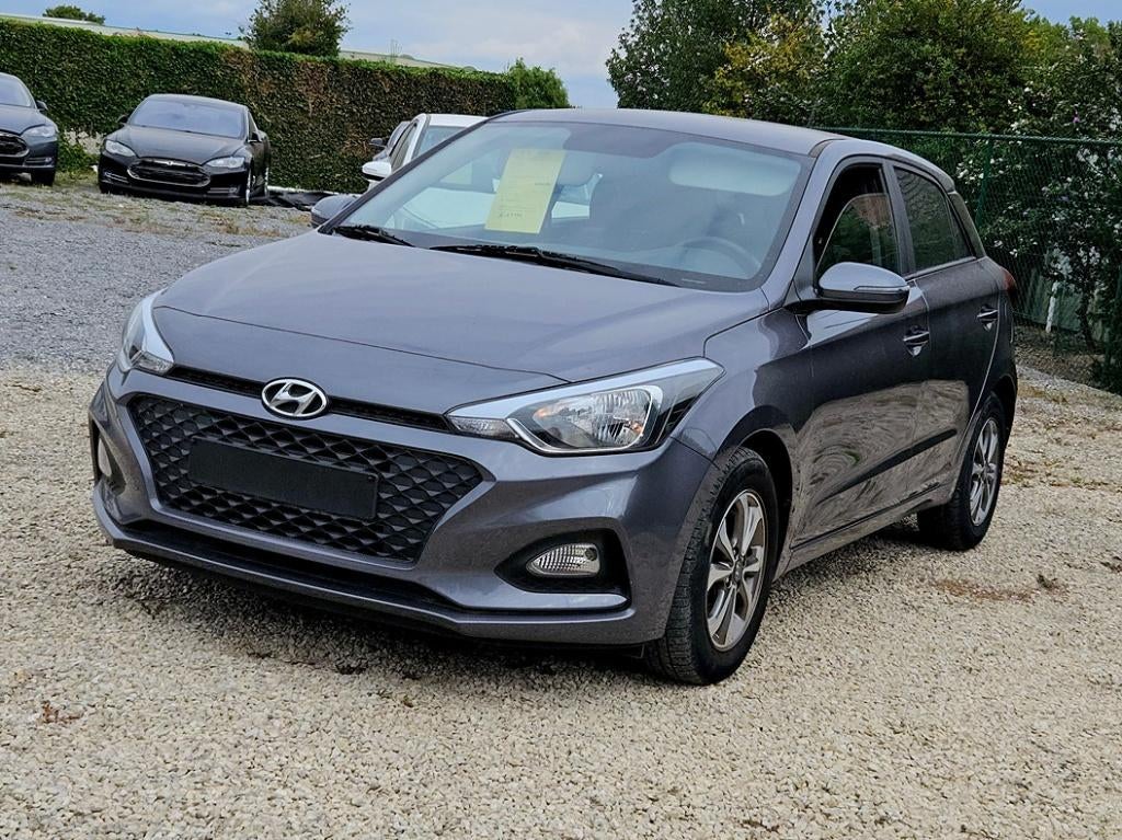 HYUNDAI I 20 1248 CC BENZINE BWJ 2021 MET 42500 KM KETTING, Auto's, Voorwielaandrijving, Stof, 4 cilinders, Bedrijf
