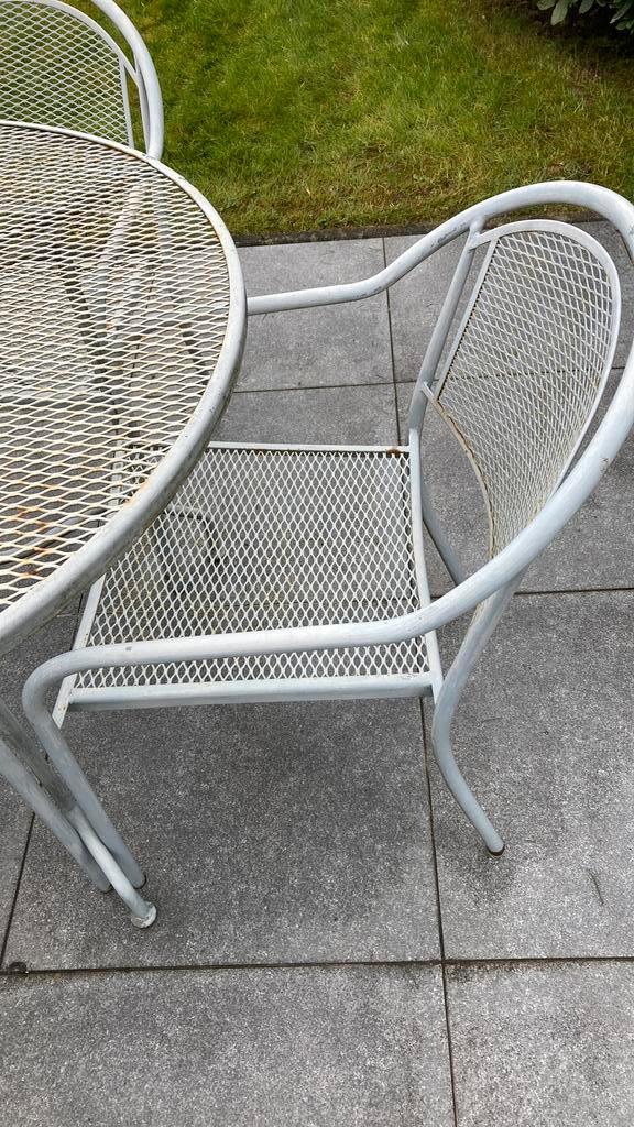 Tuintafel en 4 stoelen grijs, Tuin en Terras, Tuinstoelen, Gebruikt, Metaal, Stapelbaar, Ophalen