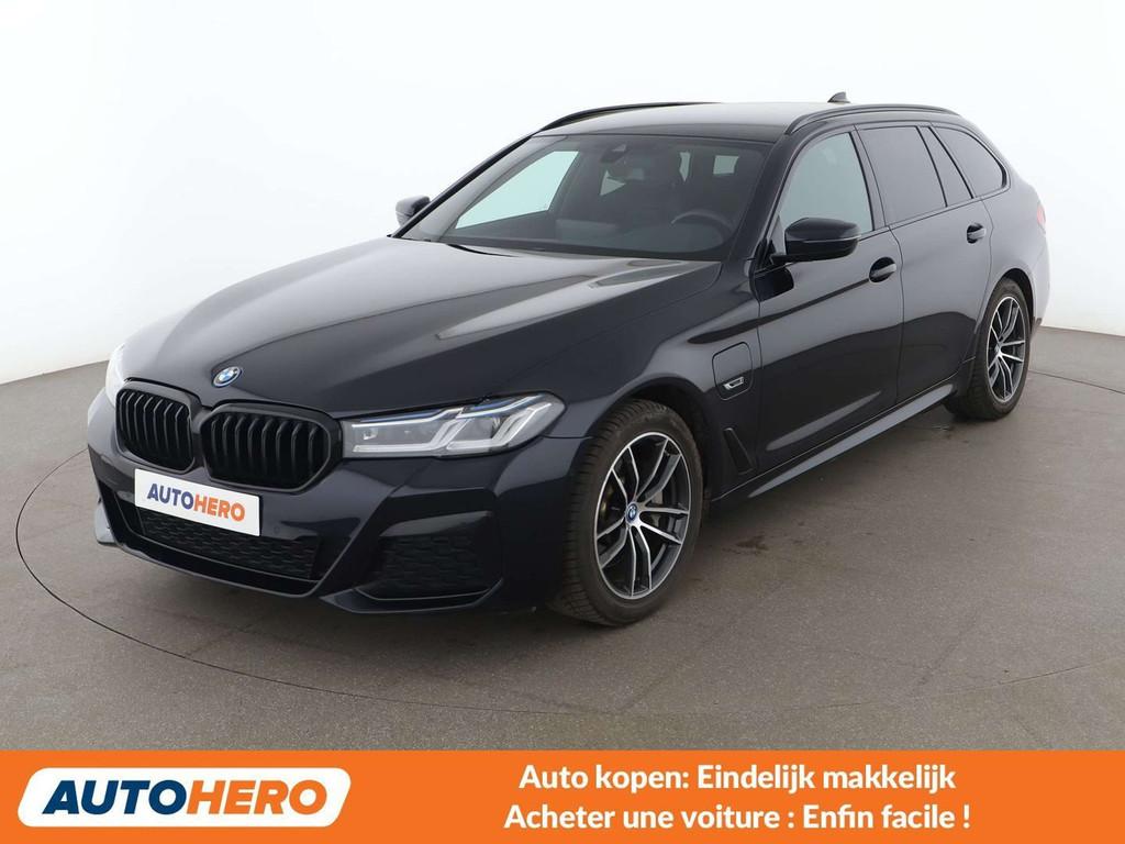 BMW 5 Serie 530 530e xDrive M Sport (bj 2022, automaat), Auto's, BMW, Automaat, Zwart, Leder, Hybride Elektrisch/Benzine