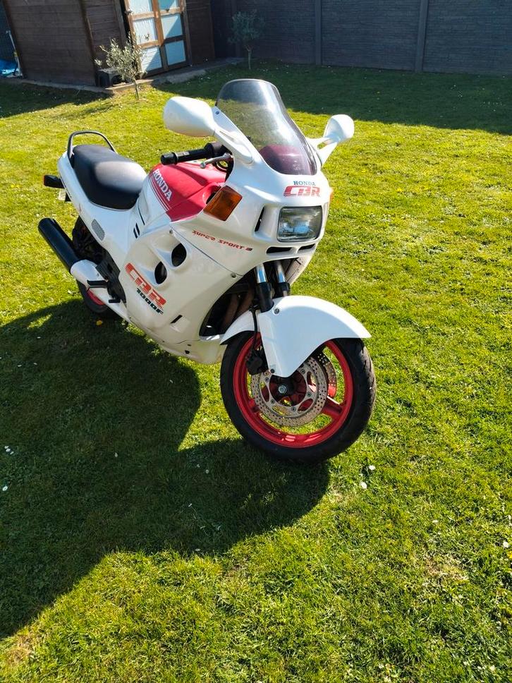 Honda CBR 1000f oldtimer, Motos, Motos | Honda, Particulier, Enlèvement
