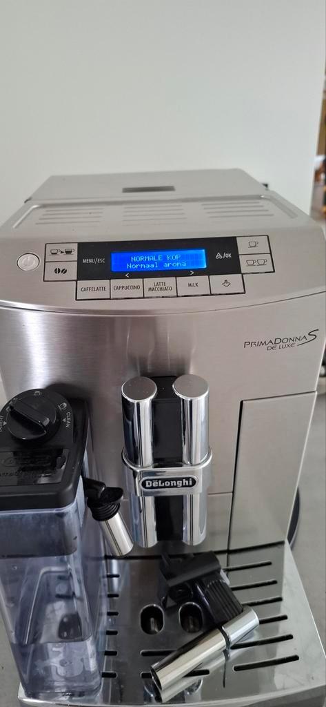 Machine à café Delonghi Primadonna Deluxe avec garantie, Electroménager, Cafetières, Comme neuf, Café moulu, Café en grains, Cafetière