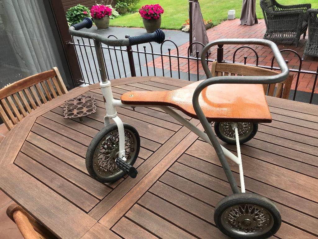 kinderfietsje driewieler merk DAVROUX Koksijde, Ophalen, Gebruikt