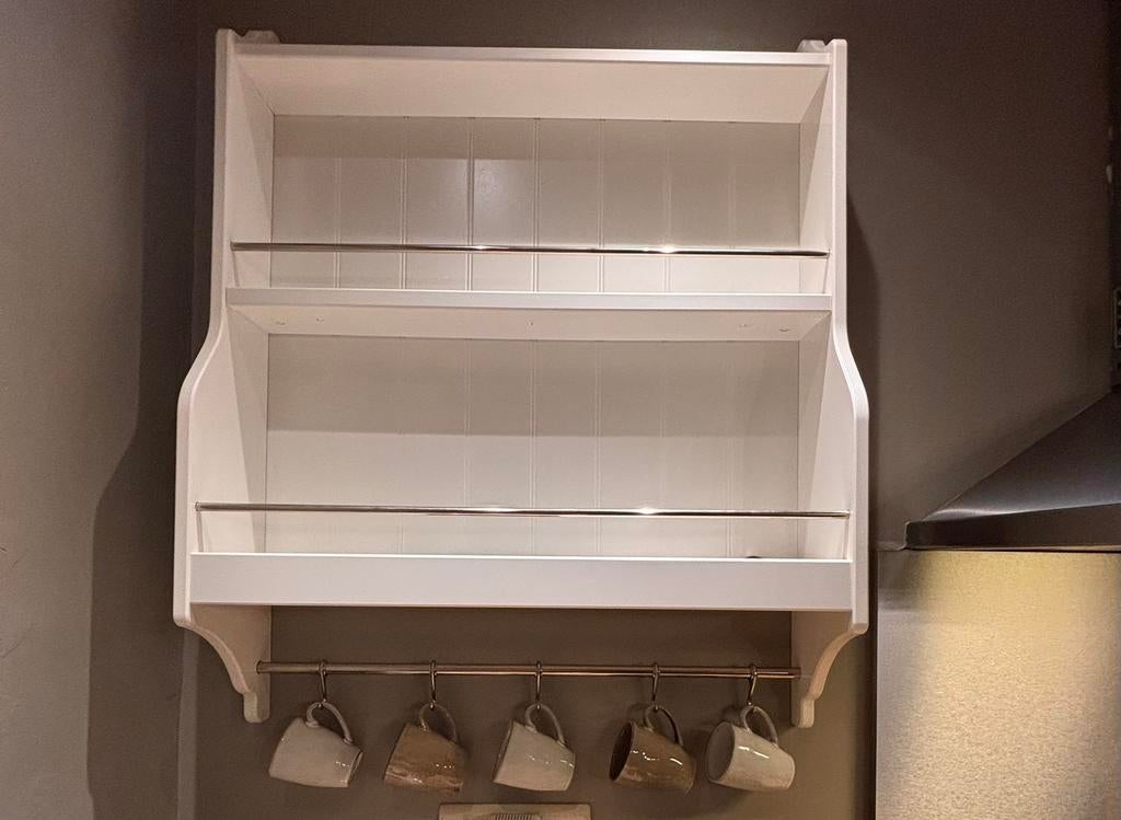 Wandrek IKEA in nette staat, Huis en Inrichting, Woonaccessoires | Wandplanken en Boekenplanken, Zo goed als nieuw, Ophalen