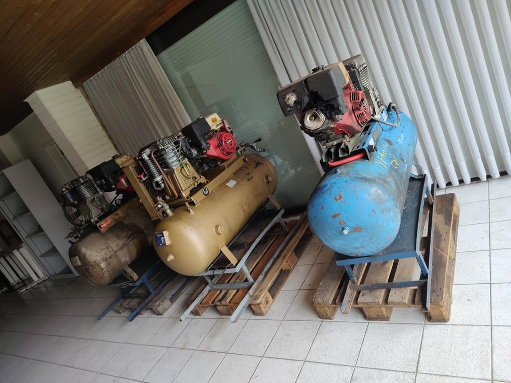 Compressors te koop, Doe-het-zelf en Bouw, Compressors, Gebruikt, 10 bar of meer, 100 liter of meer, Ophalen