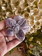Kleding speld bloem. Voor t'shirts, jurken , blousen, Ophalen of Verzenden