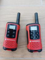 Motorola T40 Walkie Talkie, Télécoms, Talkie-walkie ou Walkie-talkie, Avec clip de ceinture, Comme neuf, Enlèvement