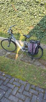 Vrouwenfiets minerva, Ophalen