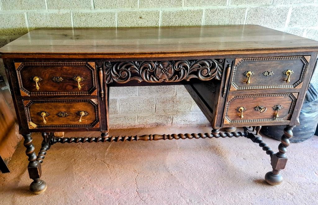 Bureau ancien, Enlèvement