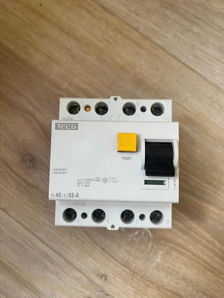 Differentieelschakelaar Teco, Bricolage & Construction, Électricité & Câbles, Enlèvement, Comme neuf, Interrupteur