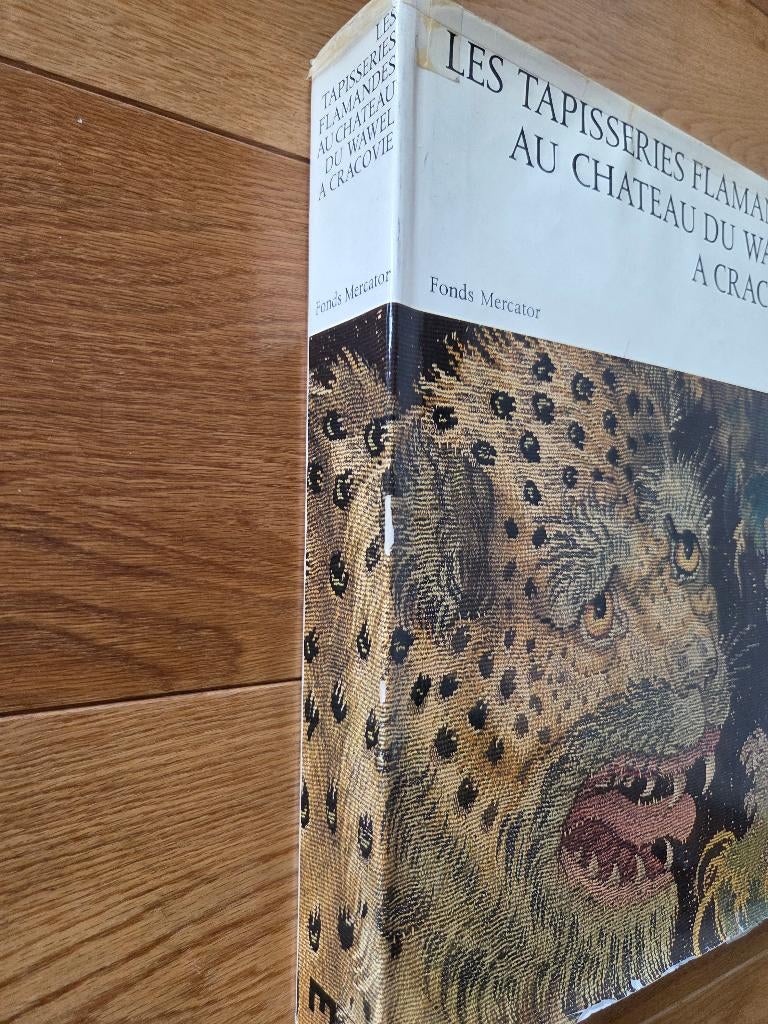 kunstboek LES TAPISSERIES FLAMANDES CHATEAU WAWEL - MF/FR, Boeken, Kunst en Cultuur | Beeldend, Gelezen, Overige onderwerpen, Ophalen of Verzenden