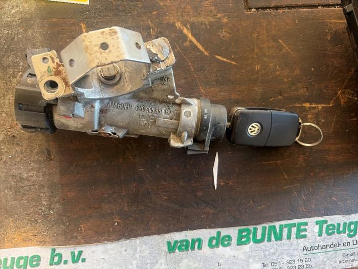 Serrure de contact + clé d'un Volkswagen Polo, Autos : Pièces & Accessoires, Volkswagen, -, 3 mois de garantie, Utilisé