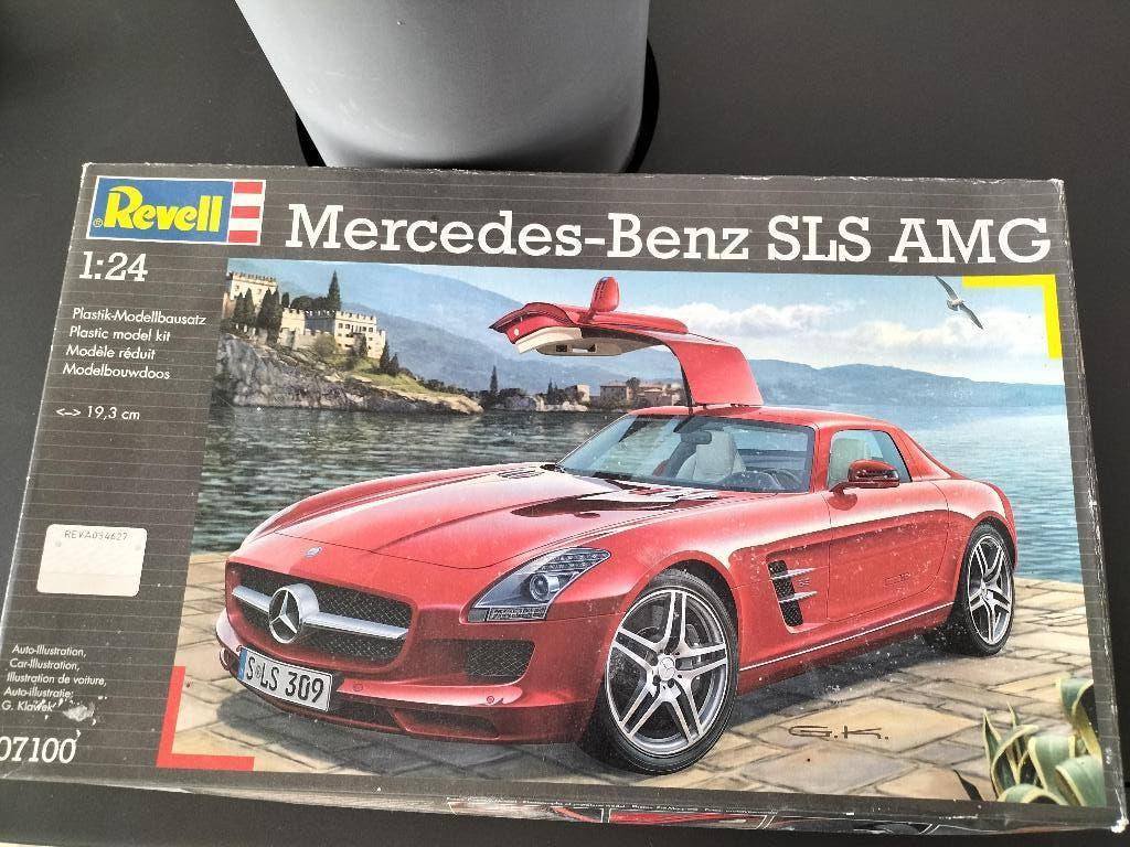 La Revell Mercedes SLS AMG n'est pas complète, Hobby & Loisirs créatifs, Modélisme | Voitures & Véhicules, Neuf, Voiture, Revell
