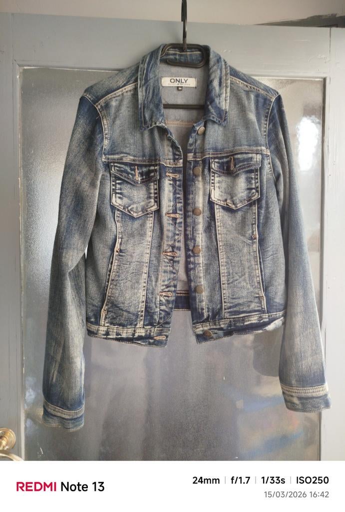 A vendre très belle veste en jeans, Enlèvement