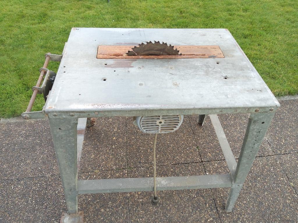 Tafel cirkelzaag, 600 à 1200 watts, 70 mm ou plus, Overig, Enlèvement