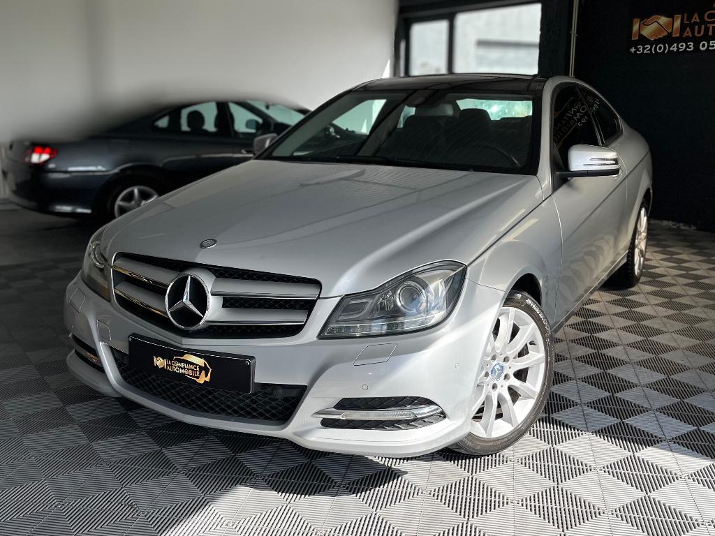 Mercedes-Benz C220 CDI Coupé Automaat 12 maanden garantie, Auto's, Automaat, Achterwielaandrijving, Zwart, 4 cilinders