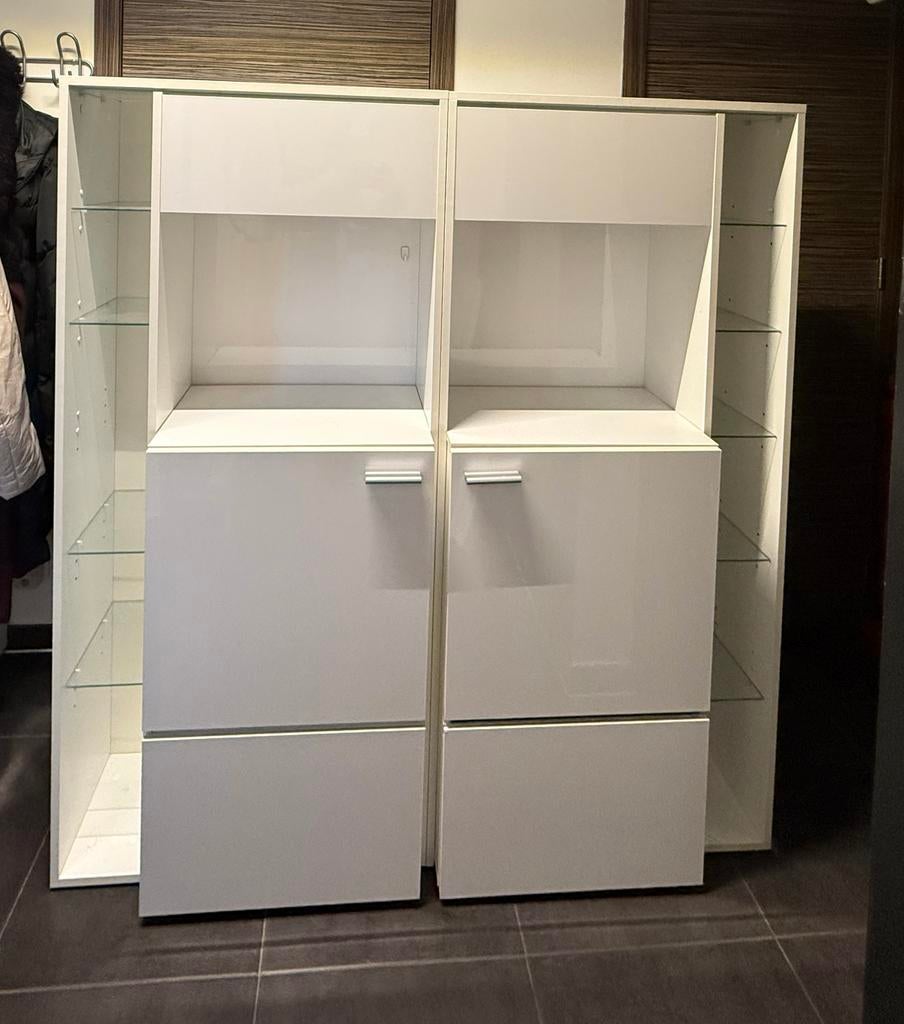 2 armoires de rangement/vitrines blanches., Maison & Meubles, Armoires | Vitrines, Comme neuf, 100 à 150 cm, 50 à 100 cm, 25 à 50 cm