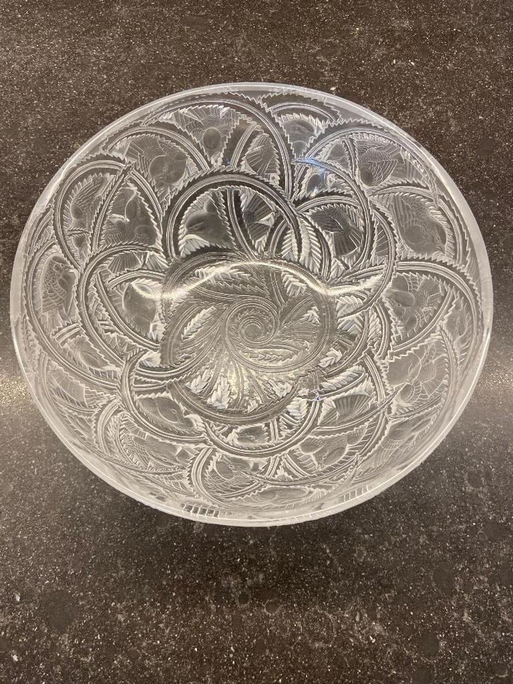 Vintage Lalique Crystal "Pinsons" Bowl, Antiquités & Art, Antiquités | Verre & Cristal, Enlèvement