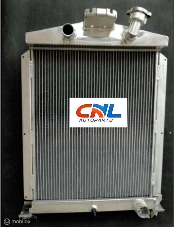 Radiateur FORD TRUCK/PICKUP WITH CHEVY V8 MT 1938 1939, Autos : Pièces & Accessoires, Moteurs & Accessoires, Neuf, Enlèvement ou Envoi
