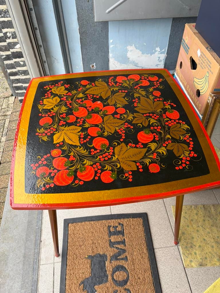 Vintage russisch tafeltje 1970, Ophalen