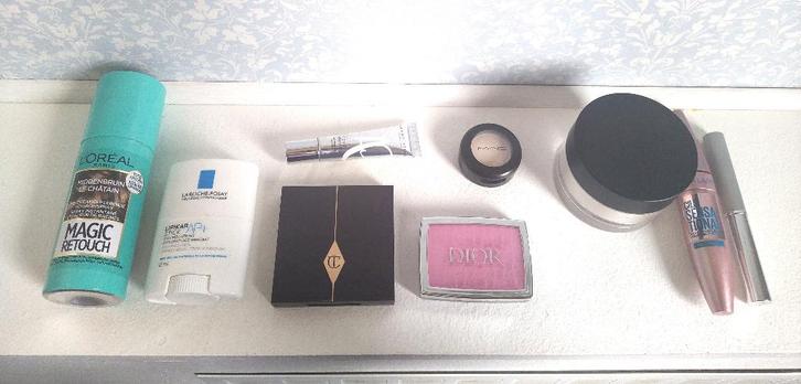 Lot maquillage Dior, Bijoux, Sacs & Beauté, Beauté | Cosmétiques & Maquillage, Utilisé, Maquillage, Tout le visage, Rouge, Enlèvement ou Envoi