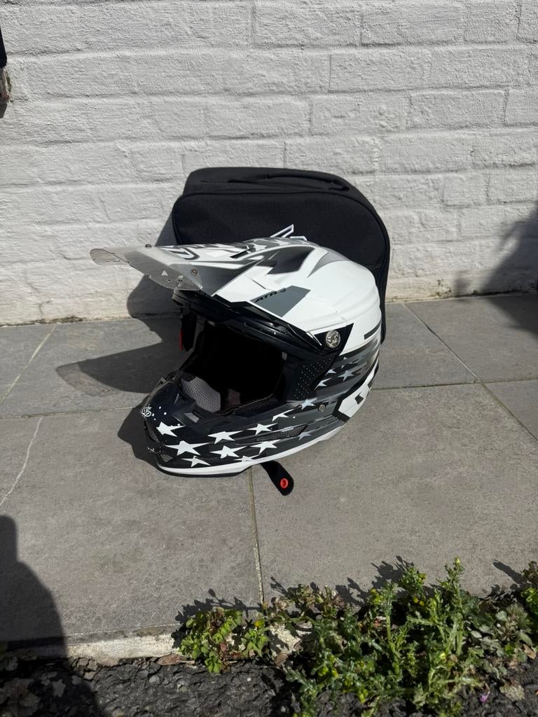 6d helm art-2 maat M, Enlèvement, M, Casque off road