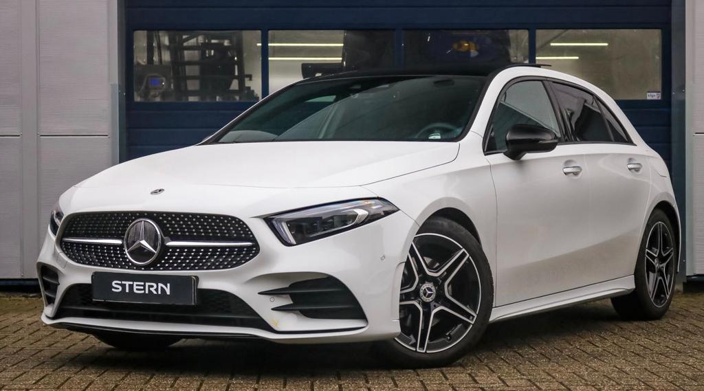 NL - Mercedes Benz A 180 Business Solution AMG | Nightpakket, Auto's, Automaat, Zwart, Wit, 5 deurs
