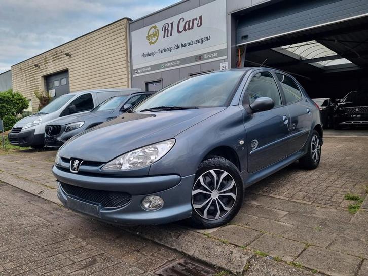 Peugeot 206 1.4i 2006 met 149.000km/AIRCO/5DEUR/12M GARANTIE, Autos, Peugeot, Entreprise, Achat, Verrouillage central, Essence