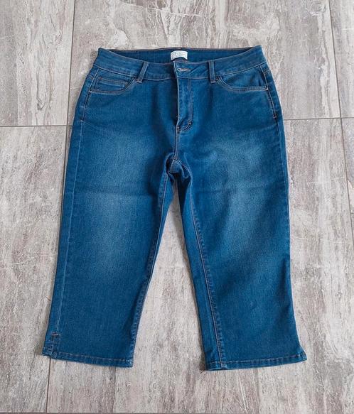 Corsaire NEUF de marque C'est Beau la Vie, Kleding | Dames, Spijkerbroeken en Jeans, Nieuw, Ophalen of Verzenden