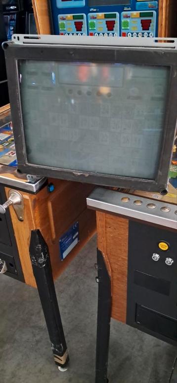 CRTscherm uit gokkast roulette beschikbaar voor biedingen