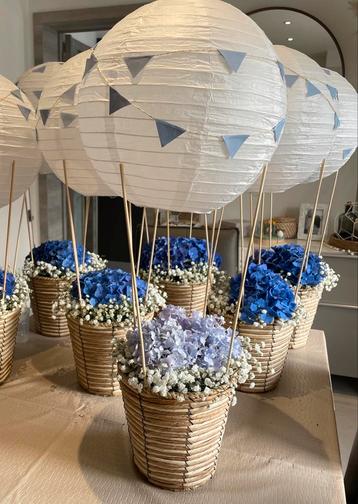 3 décorations table fleur baptême anniversaire montgolfière beschikbaar voor biedingen