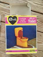 Sindy stamboom toilet vintage pop., Verzamelen, Poppen, Ophalen of Verzenden, Zo goed als nieuw, Pop