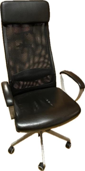 chaise de bureau à roulettes simili cuir noir