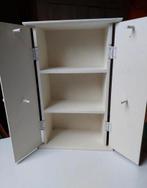 Leuk houten kastje voor poppenkleertjes, doopsuiker..., Kinderen en Baby's, Ophalen of Verzenden, Gebruikt