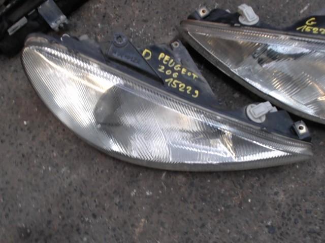 Optique avant droit Peugeot 206 1998-2009 LP/15229, Autos : Pièces & Accessoires, Éclairage, Peugeot, Utilisé, Enlèvement