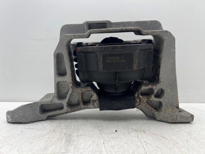 Motorsteun van een Volvo V40, Auto-onderdelen, Ophanging en Onderstel, Volvo, Gebruikt, 3 maanden garantie, Ophalen of Verzenden